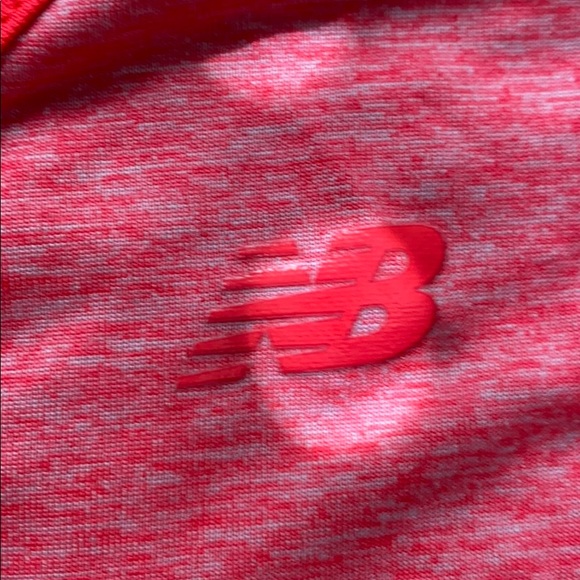 Pink new balance workout top - Picture 4 of 4